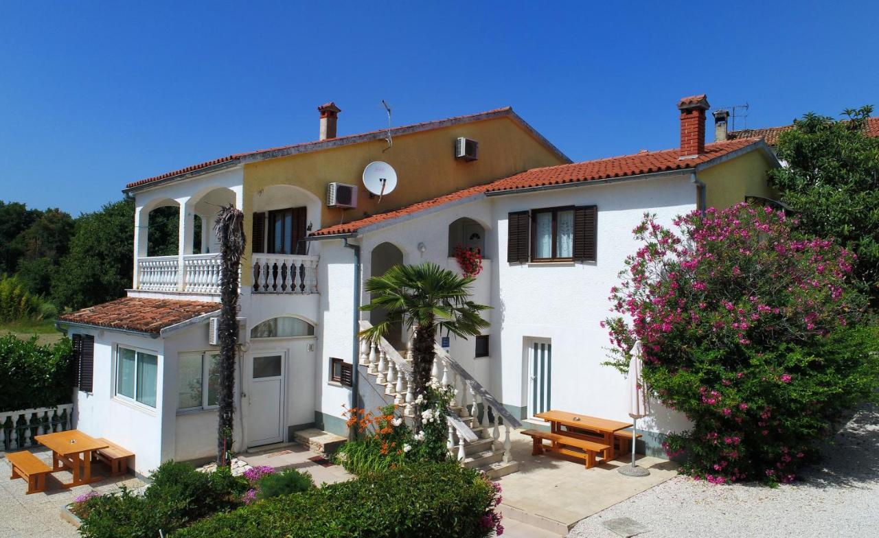 Apartments Ella بوريتش المظهر الخارجي الصورة