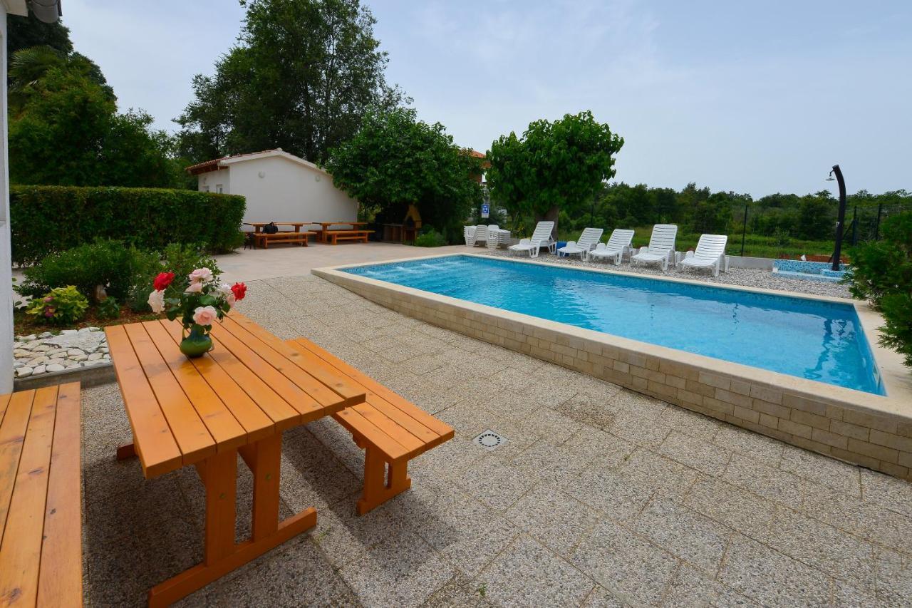 Apartments Ella بوريتش المظهر الخارجي الصورة