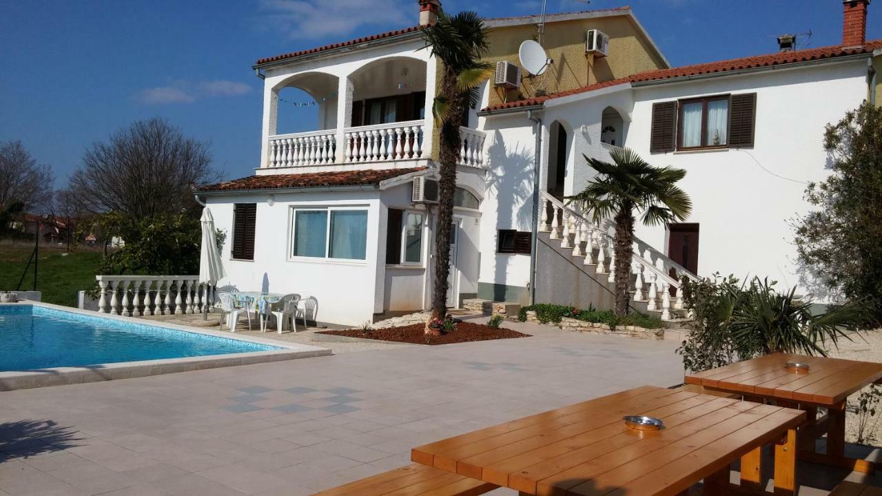 Apartments Ella بوريتش المظهر الخارجي الصورة